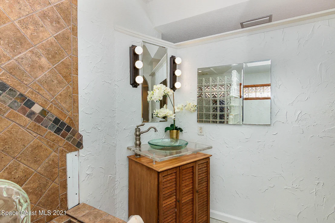 Photo of 265 Jackson Avenue