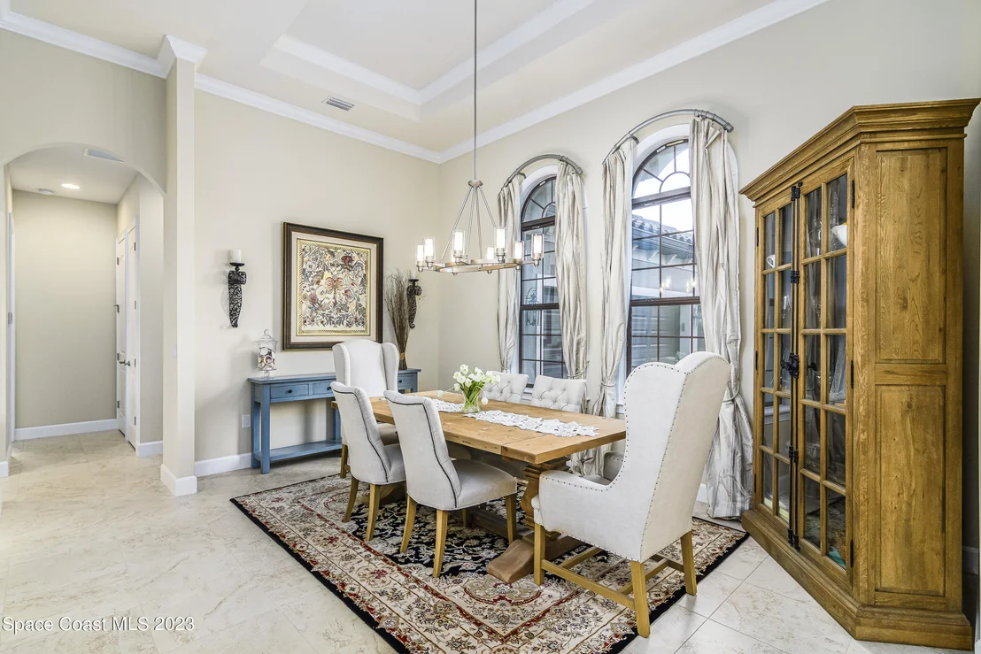 Photo of 814 Lorenza Place