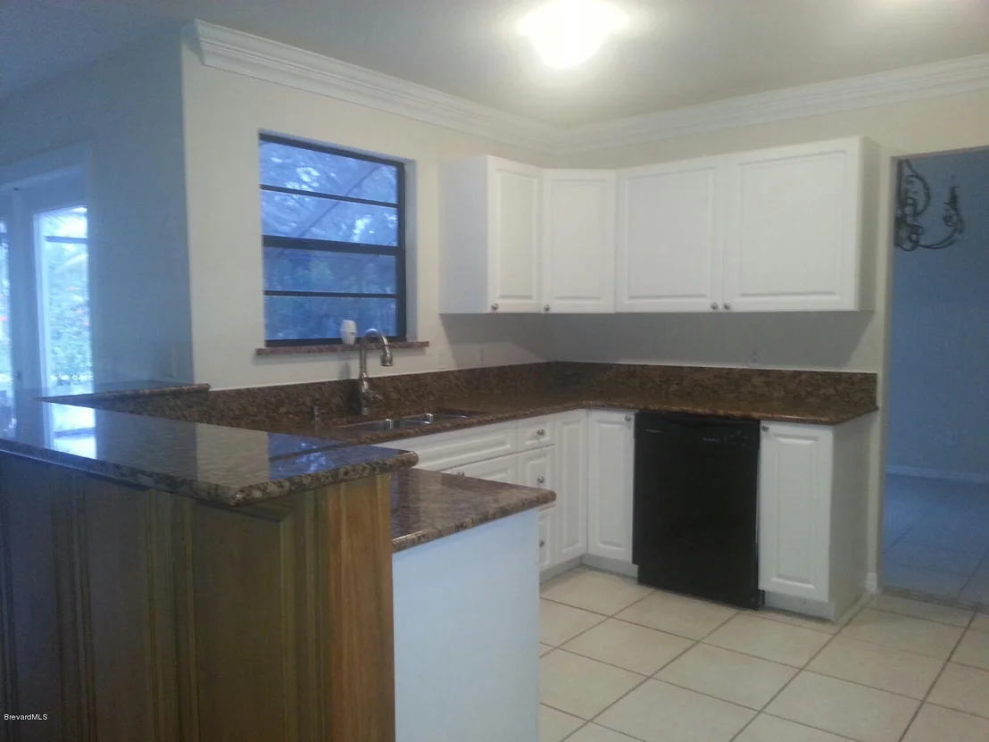 Photo of 4800 Riverside Road