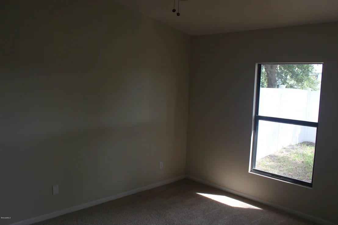 Photo of Unit 104 at 910 Luminary Circle
