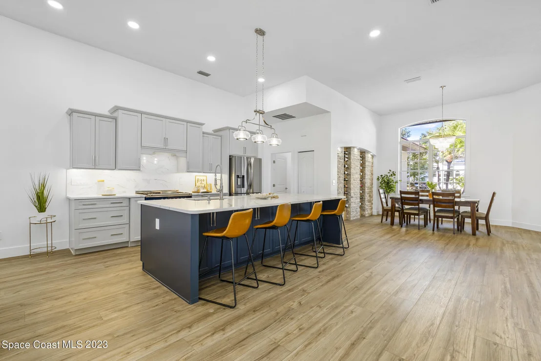 Photo of 473 Peregrine Drive