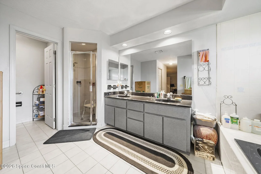 Photo of 2180 Figtree Drive