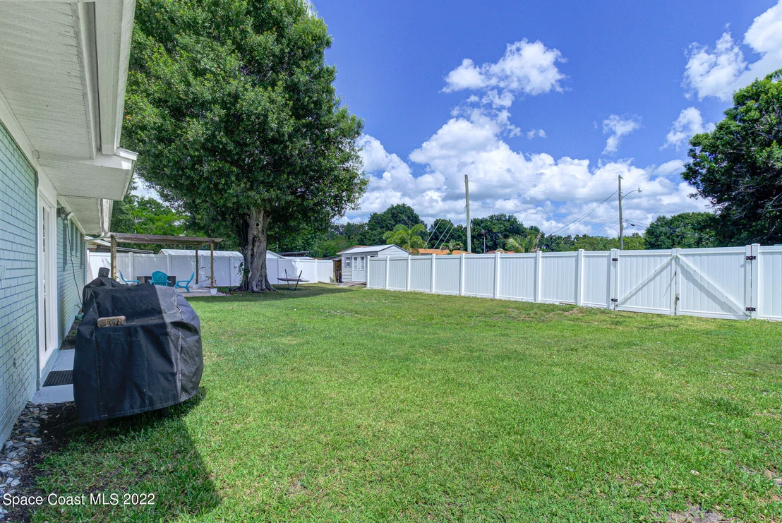 Photo of 2561 Stratford Drive