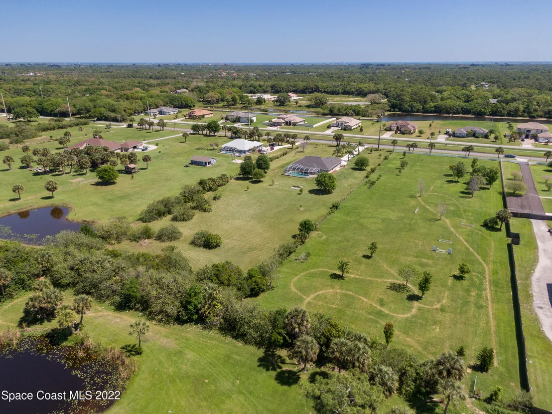 Photo of 1900 Weber Road