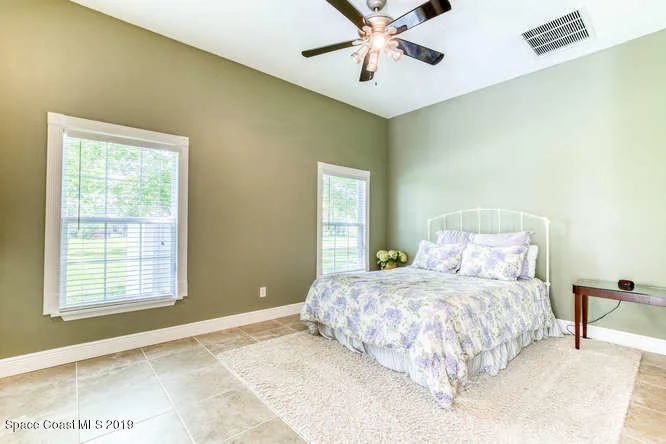 Photo of 2241 Royal Oaks Drive