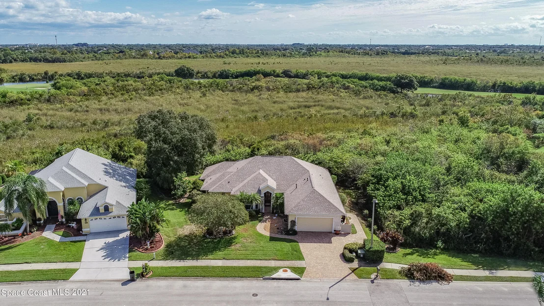 Photo of 960 Wildwood Drive