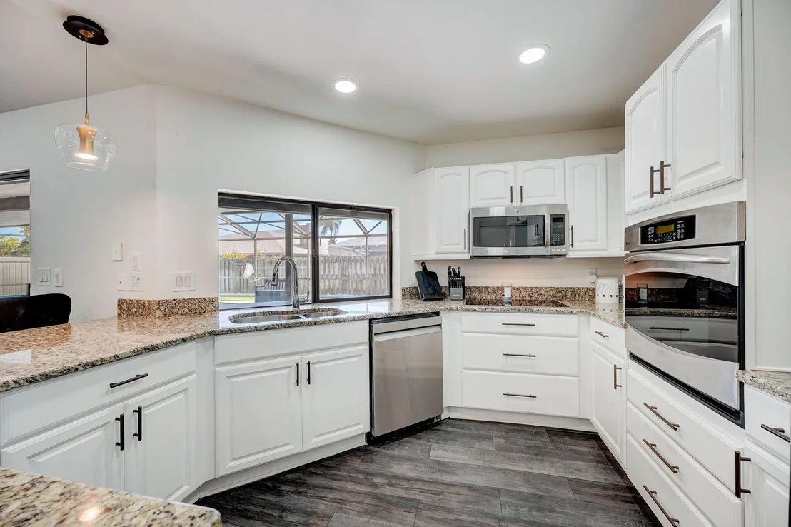 Photo of 2039 Bottlebrush Drive