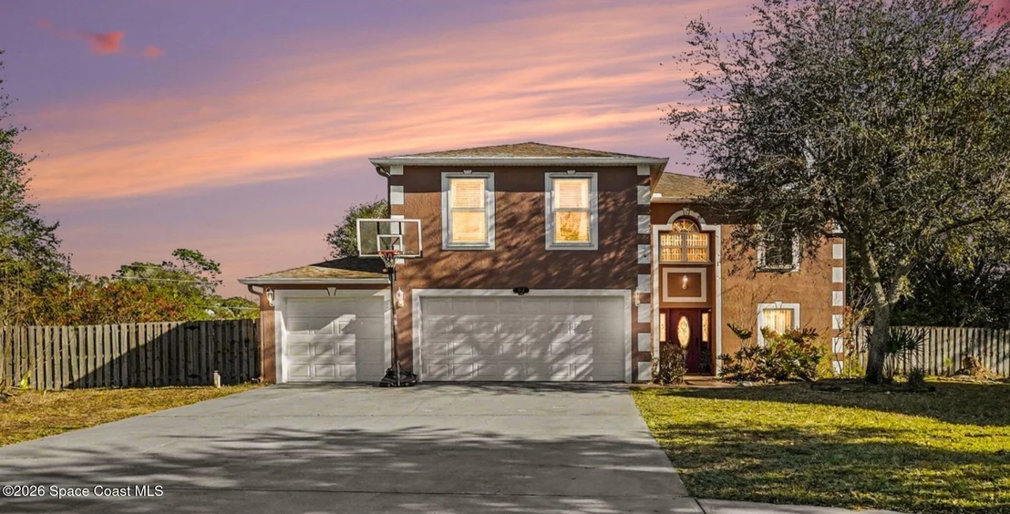 Photo of 1343 Sorento Circle