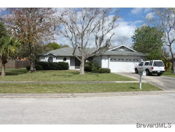 Photo of 3542 Reign