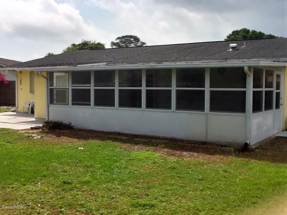 Photo of 1455 Sumac Court NE