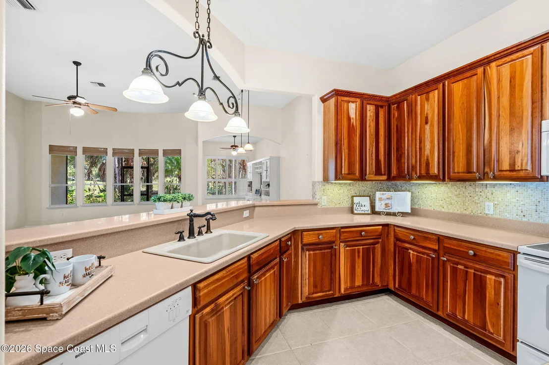 Photo of 162 Whaler Drive