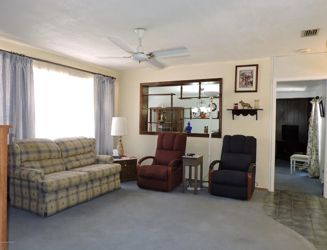 Photo of 1202 Alamanda Lane
