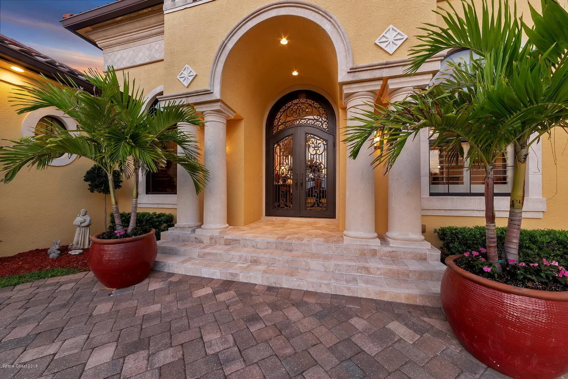 Photo of 2202 Rockledge Drive