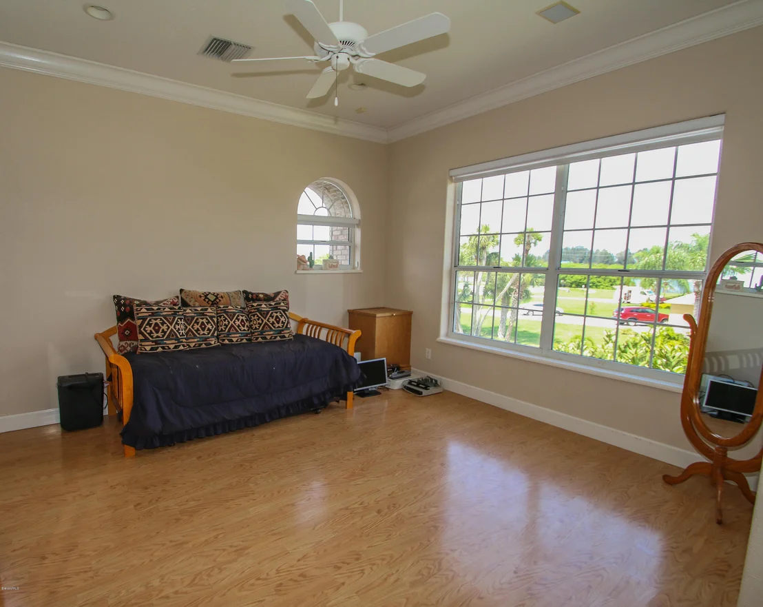 Photo of 1250 Tuckaway Drive