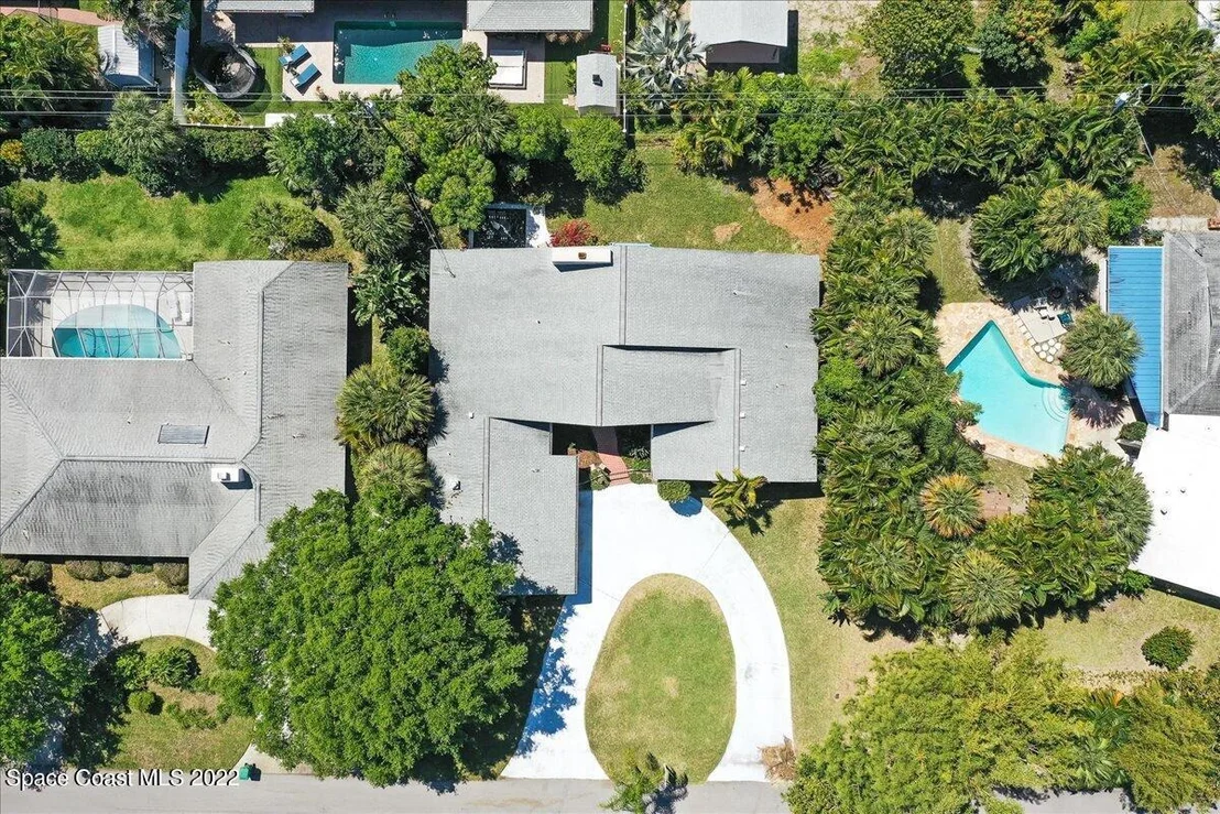 Photo of 311 Cocoa Avenue