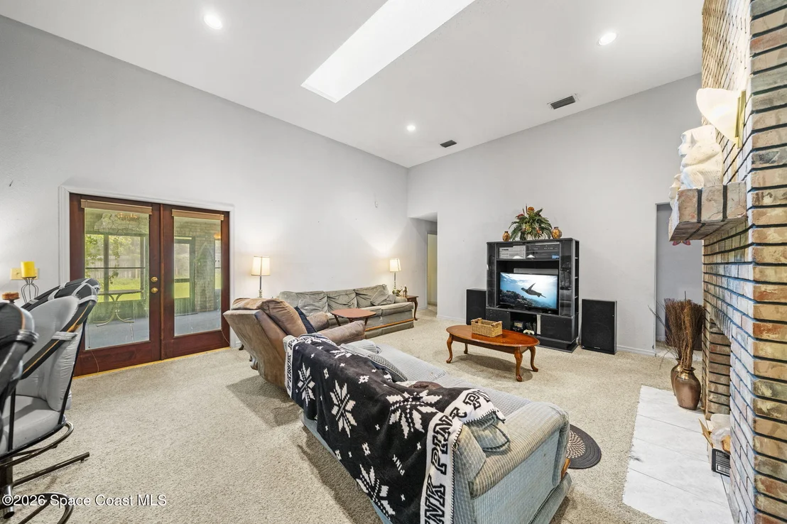 Photo of 2180 Figtree Drive