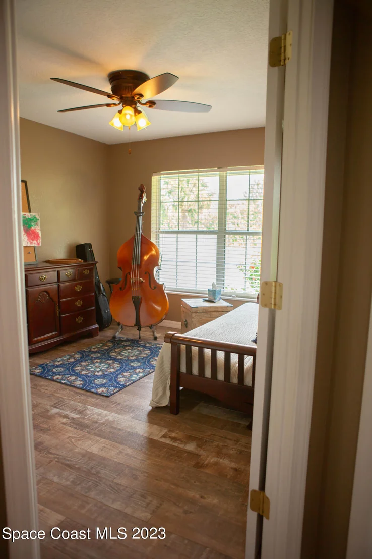 Photo of 2865 Lionel Road