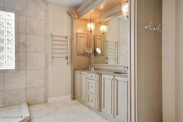 Photo of 4345 Ligustrum Drive