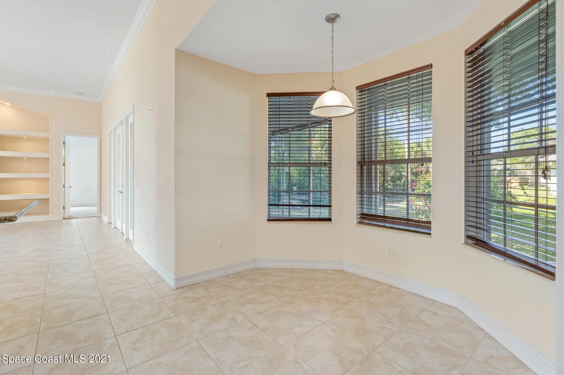 Photo of 869 Seven Gables Circle SE