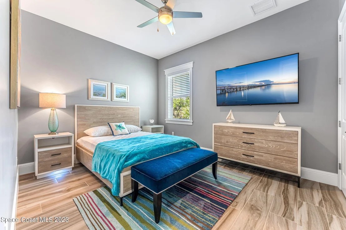 Photo of 6231 Windward Lane