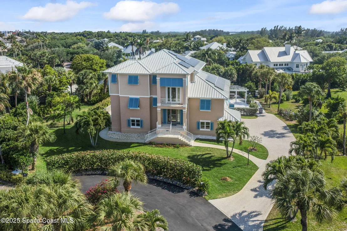 Photo of 2275 Genesea Lane