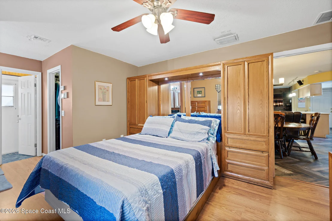 Photo of 1497 Hendren Drive