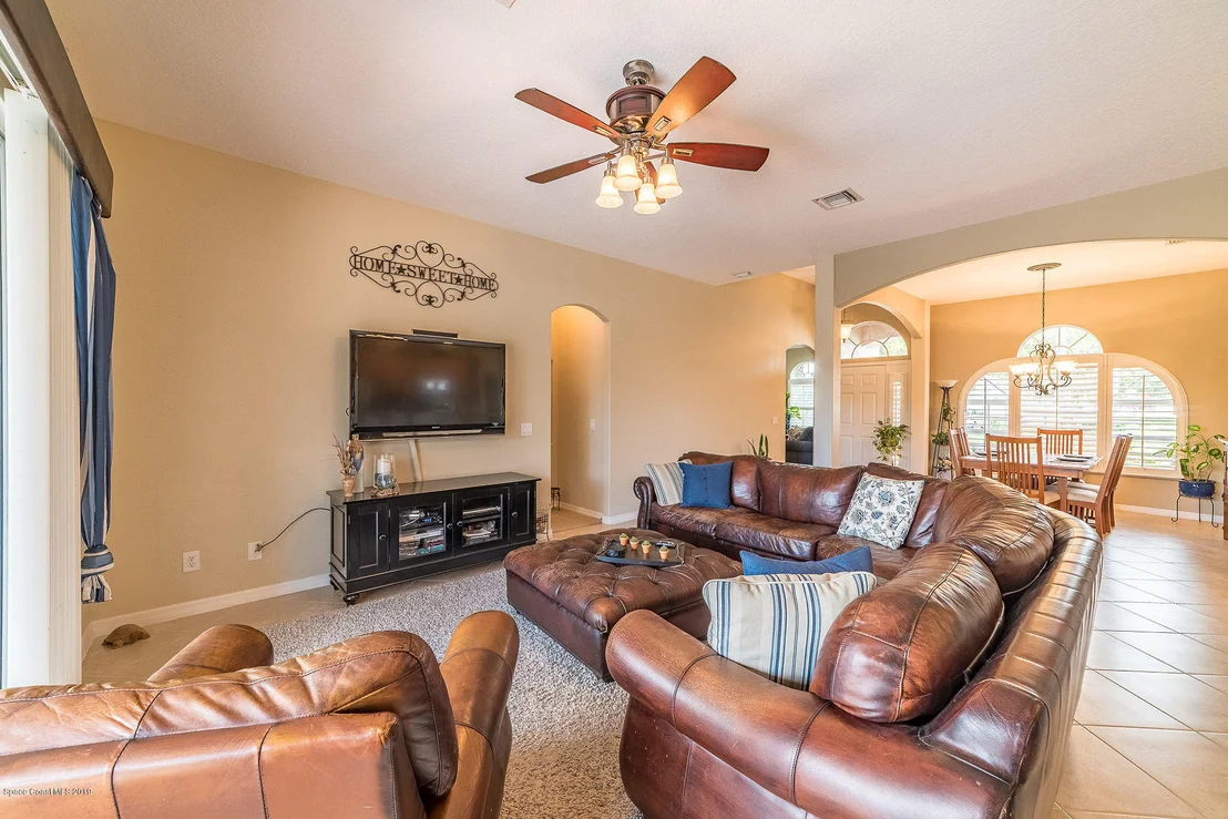 Photo of 1137 Stockbridge Way