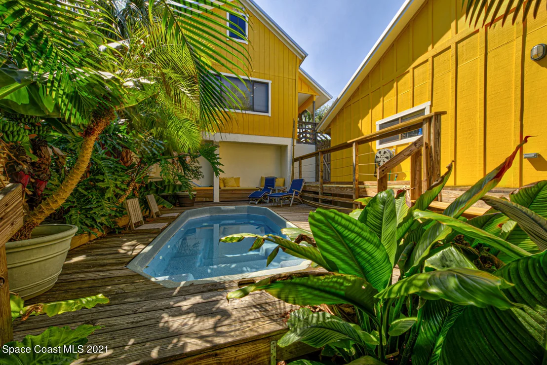 Photo of 2006 N Indian River Drive