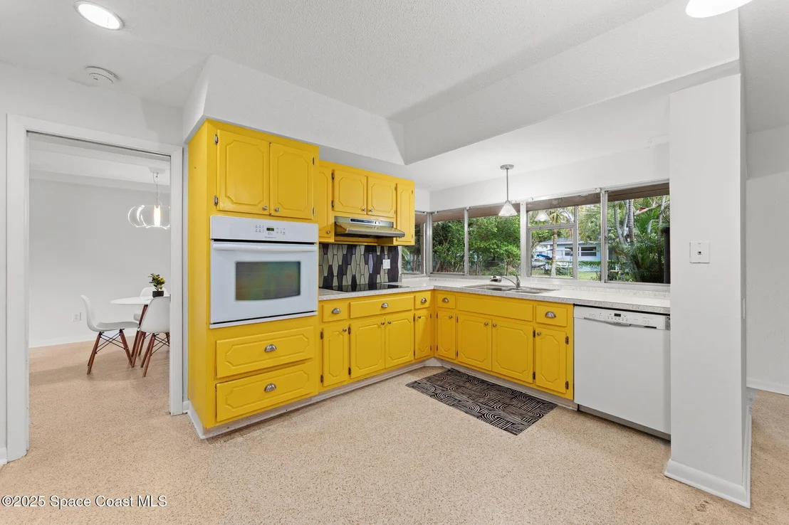Photo of 215 Southgate Boulevard