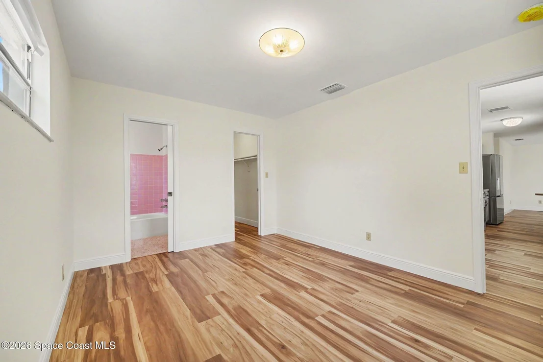 Photo of 952 Bayberry Lane