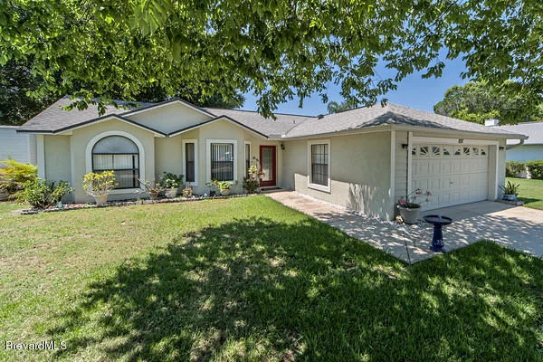 Photo of 897 Spirea Drive
