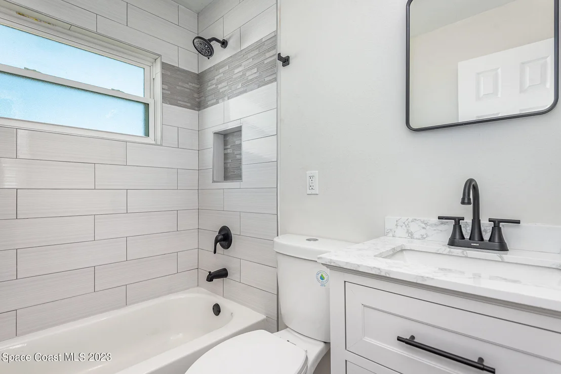 Photo of 4075 Robinhood Drive