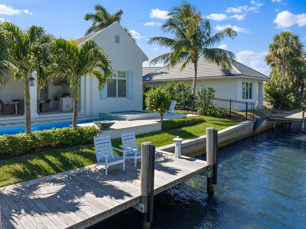 Photo of 501 River Drive