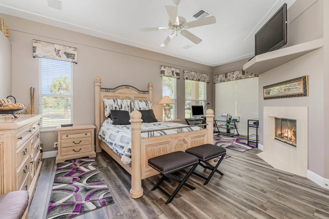 Photo of 920 Palm Brook Drive