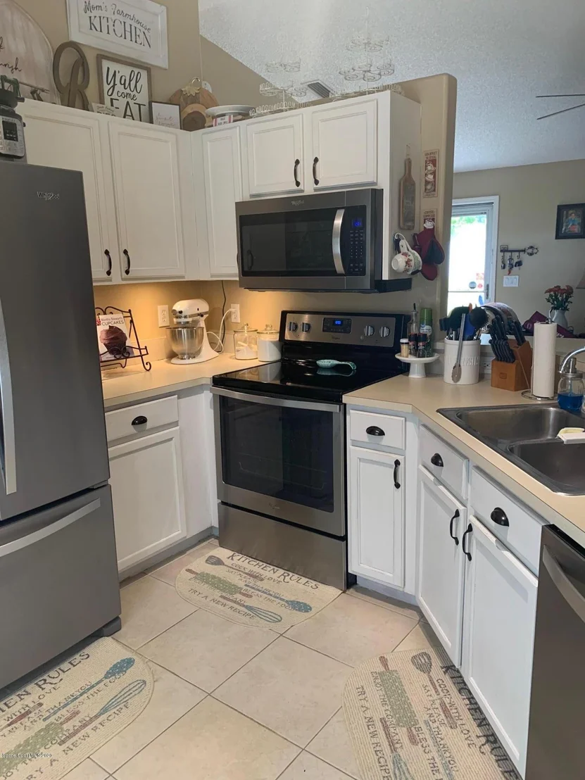 Photo of 5885 Keystone Avenue