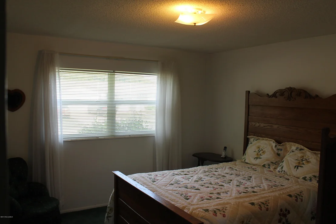Photo of 896 Jefferson Road