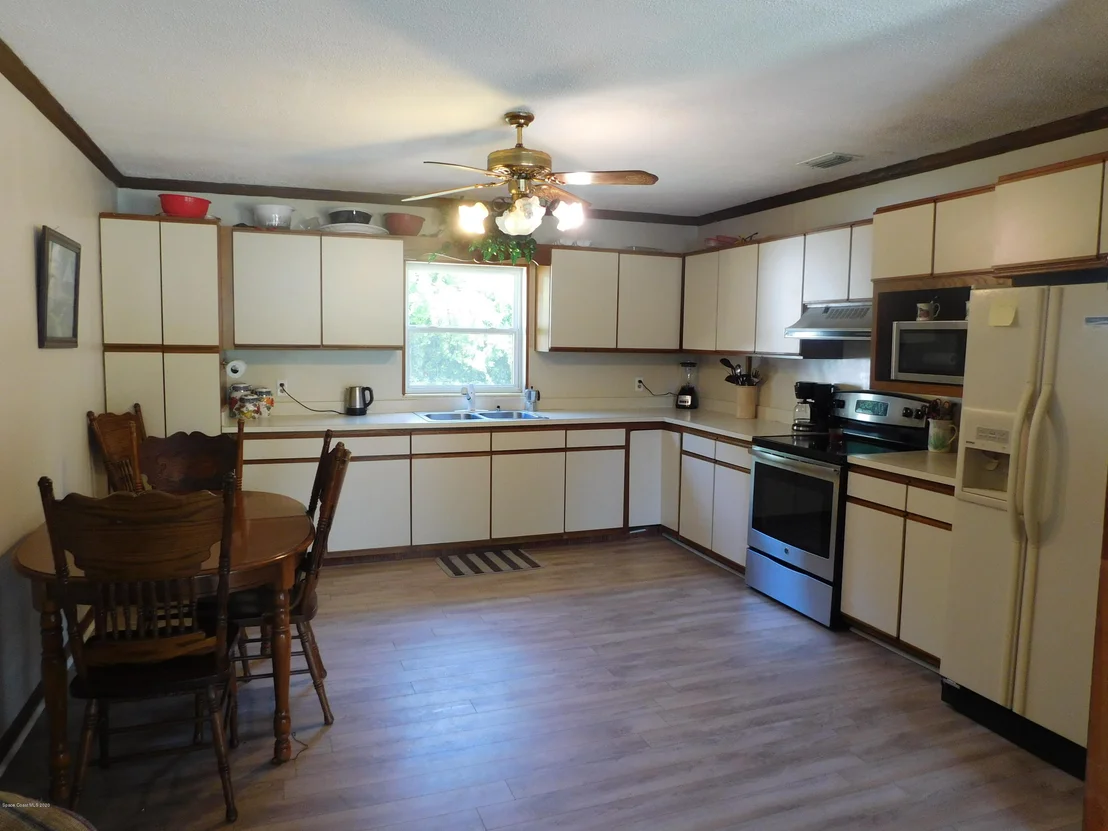 Photo of 2759 Myers Drive NE