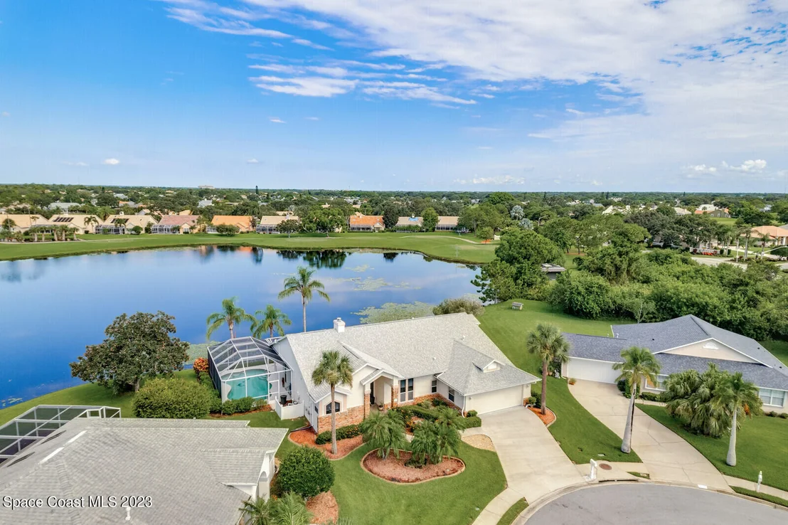Photo of 986 Somerset Lane