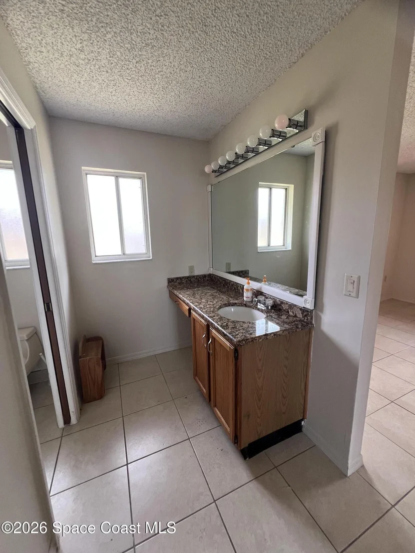 Photo of 6485 Manila Drive