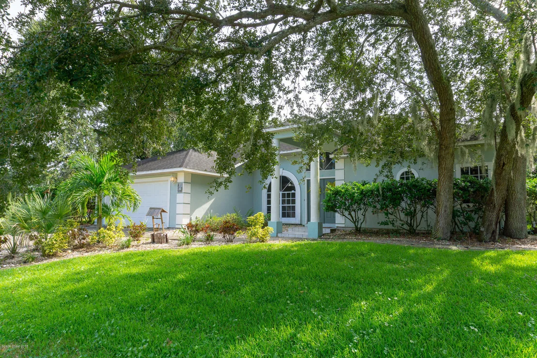 Photo of 652 Gilbert Drive NE