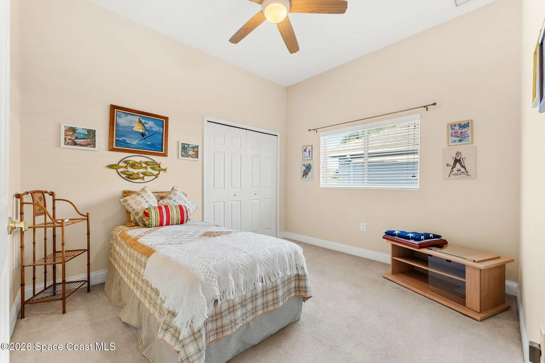 Photo of 1811 Admiralty Boulevard