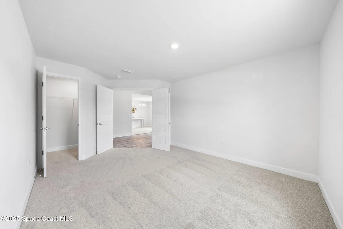 Photo of 920 Lyons Circle NW