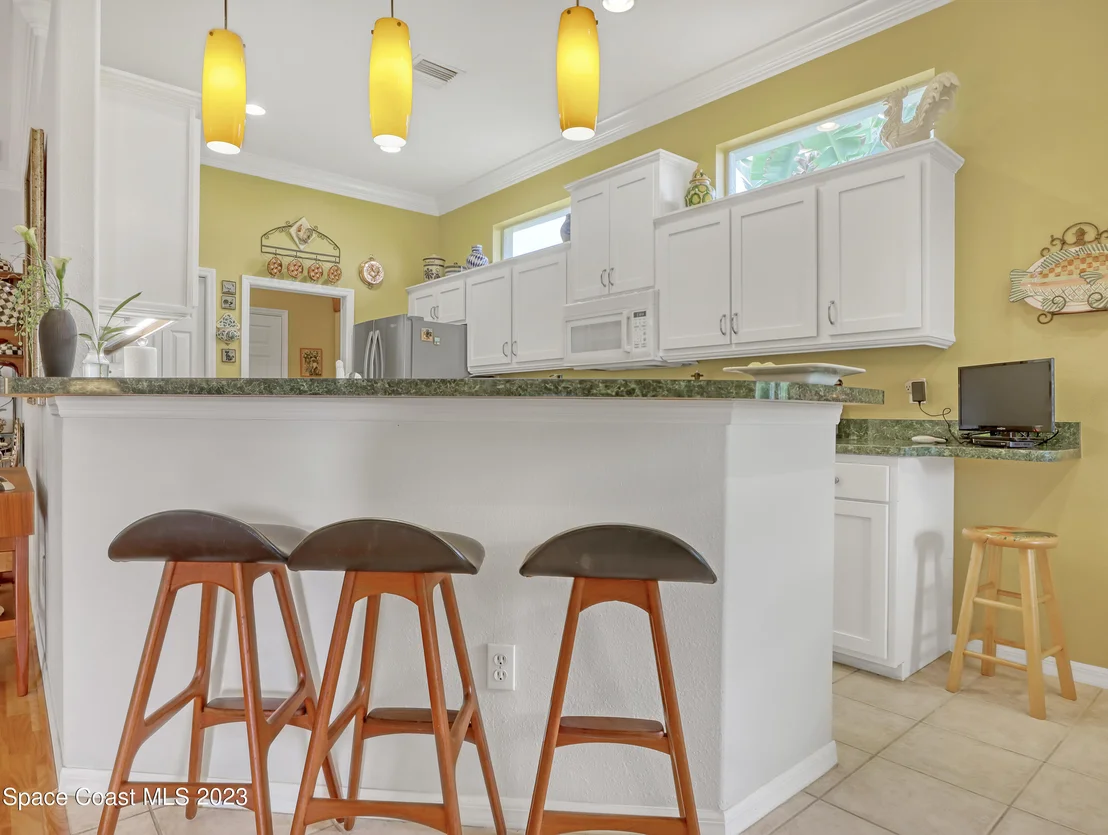 Photo of 904 Suntree Woods Drive