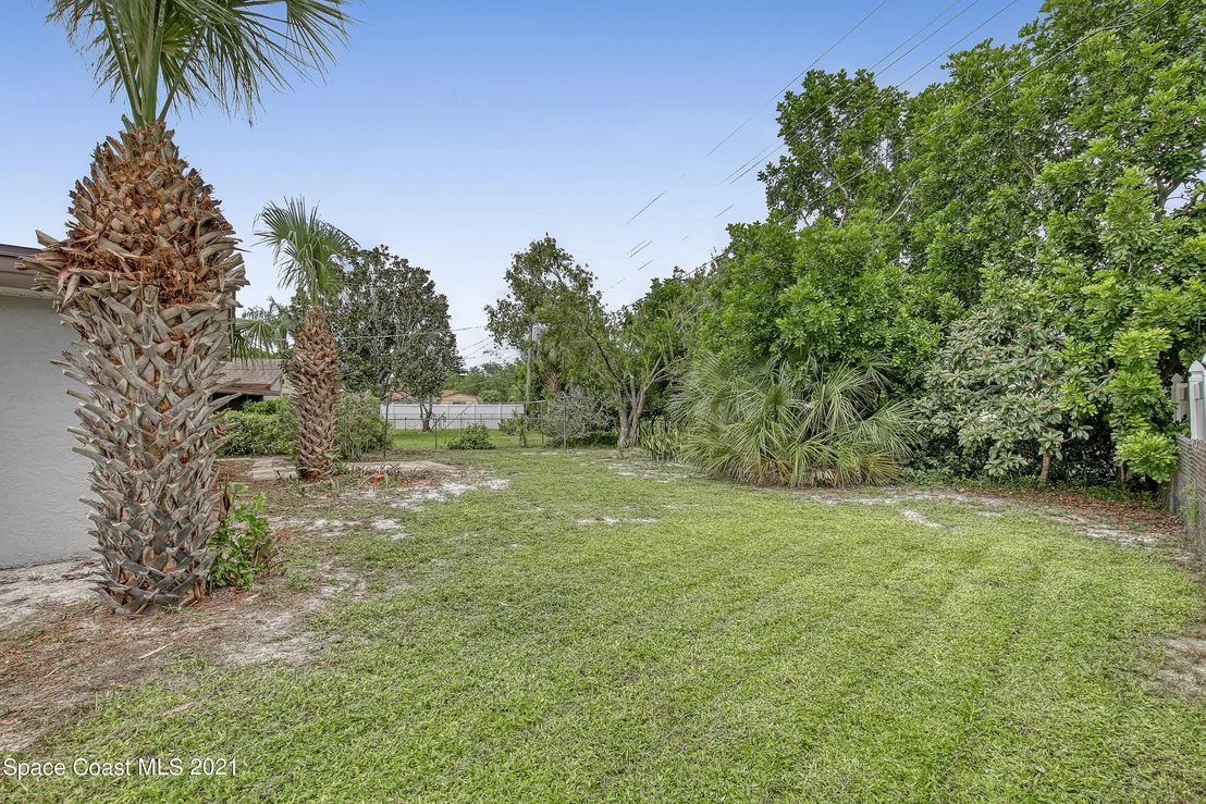 Photo of 2762 Hereford Road