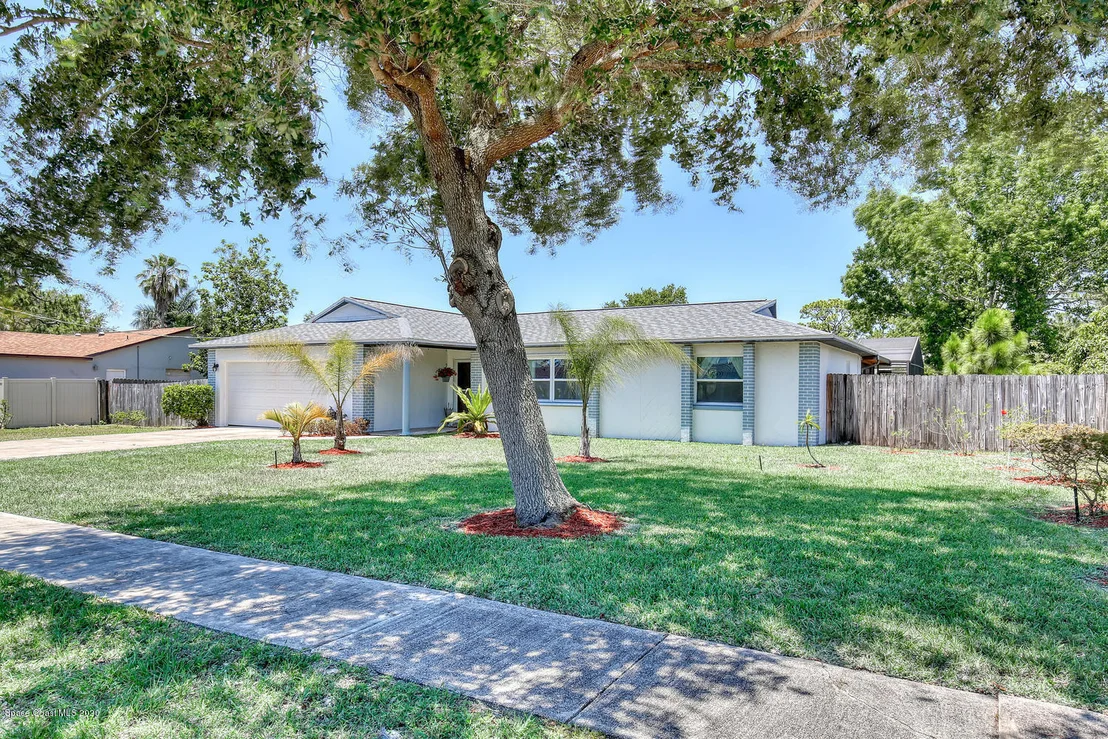 Photo of 1216 Palmdale Circle NE