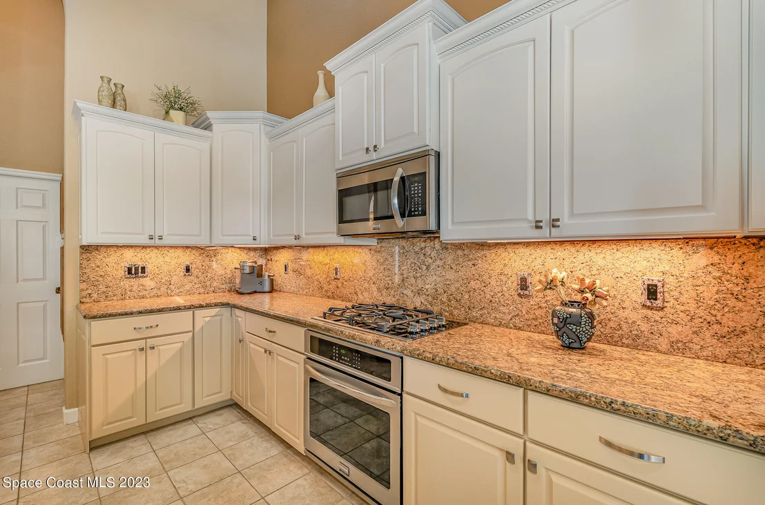 Photo of 426 Southampton Drive