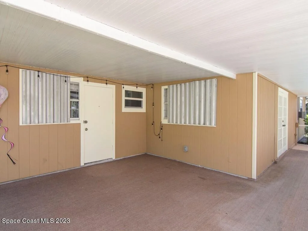 Photo of 898 Bermuda Avenue
