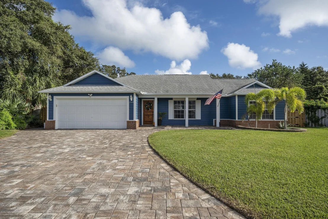 Photo of 2360 Oak Creek Circle