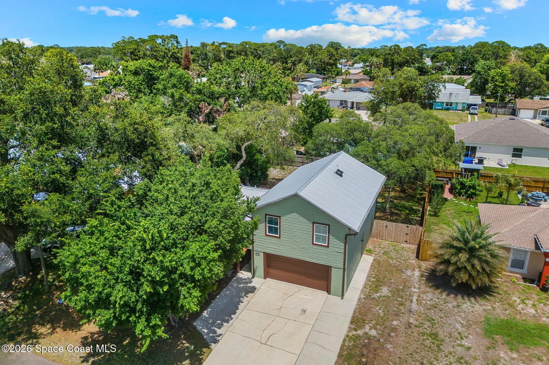 Photo of 5687 Holden Road