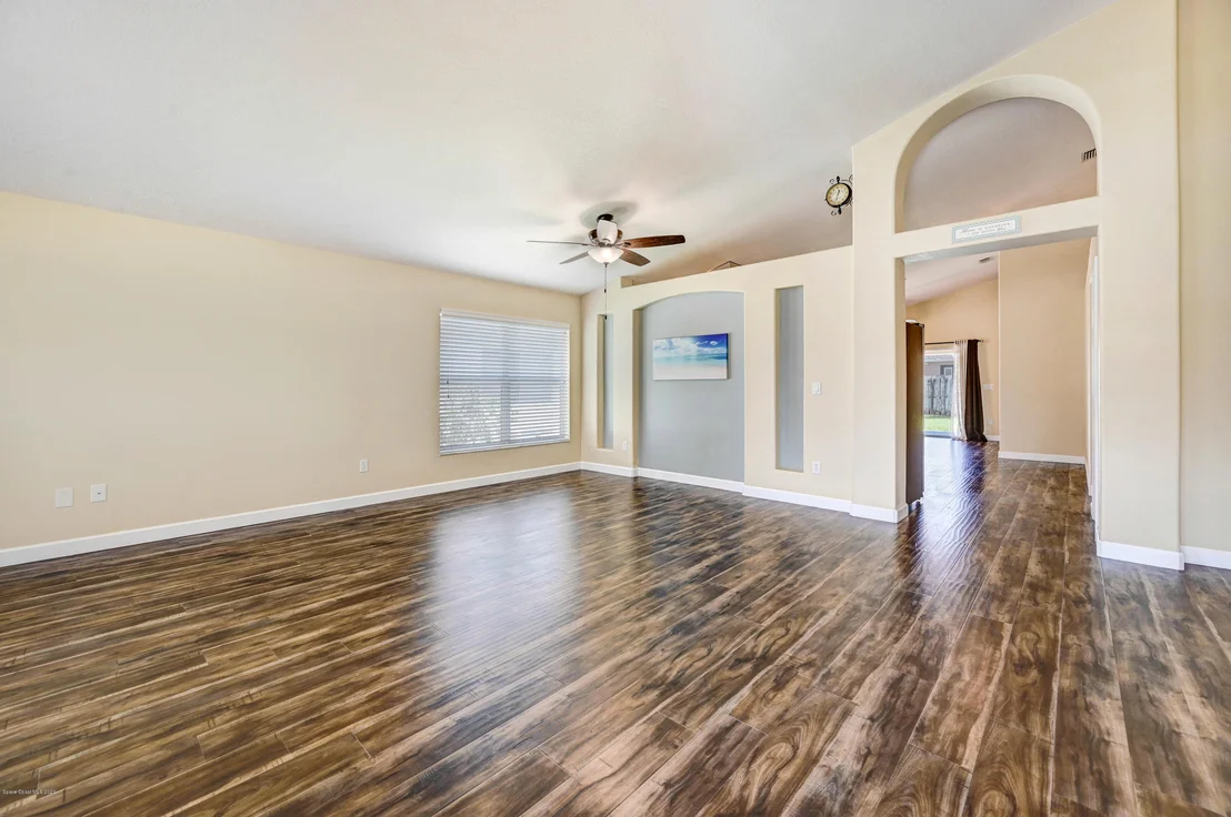 Photo of 1882 Sun Gazer Drive